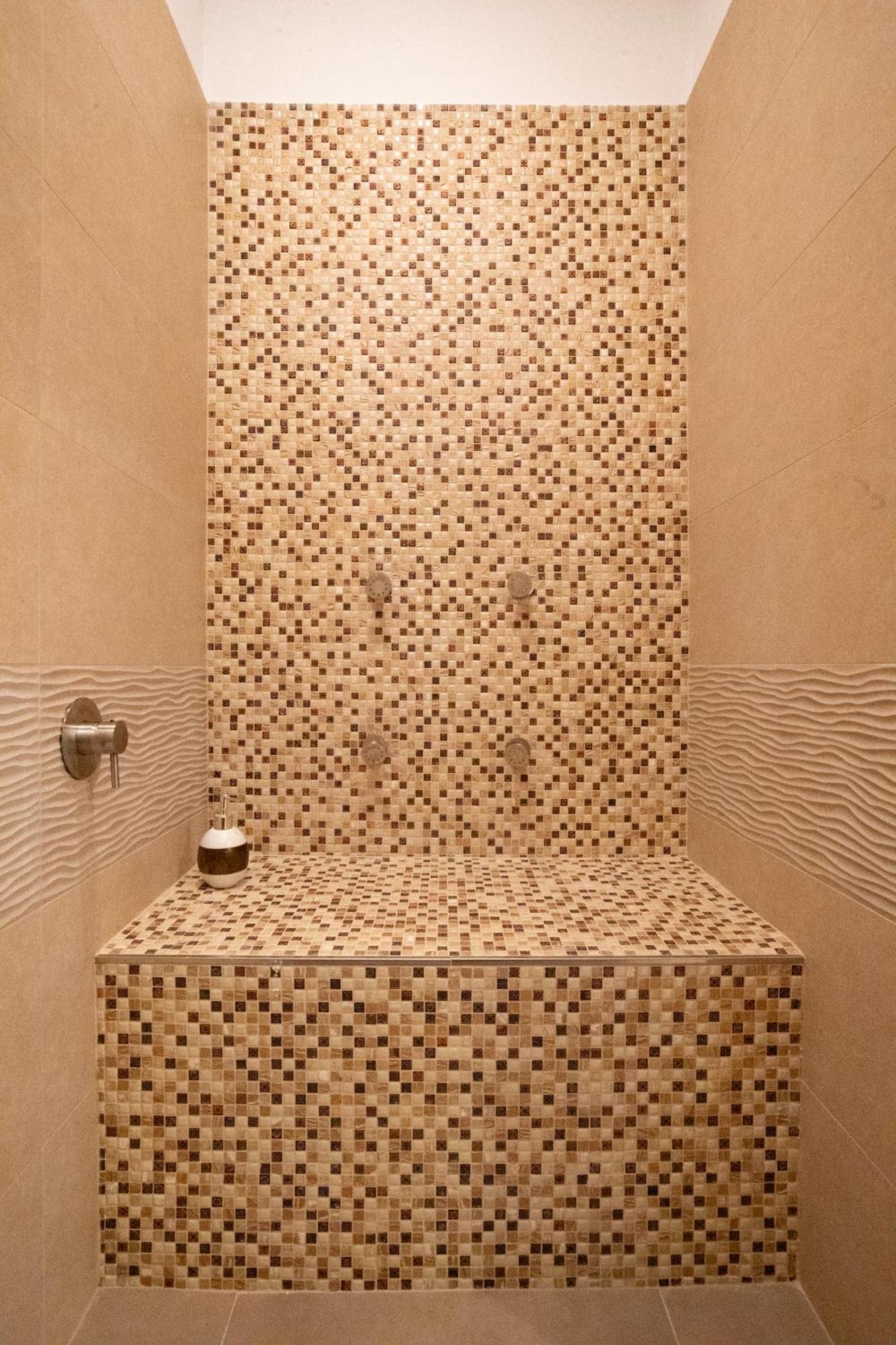 Albergo Cane Доца Екстериор снимка